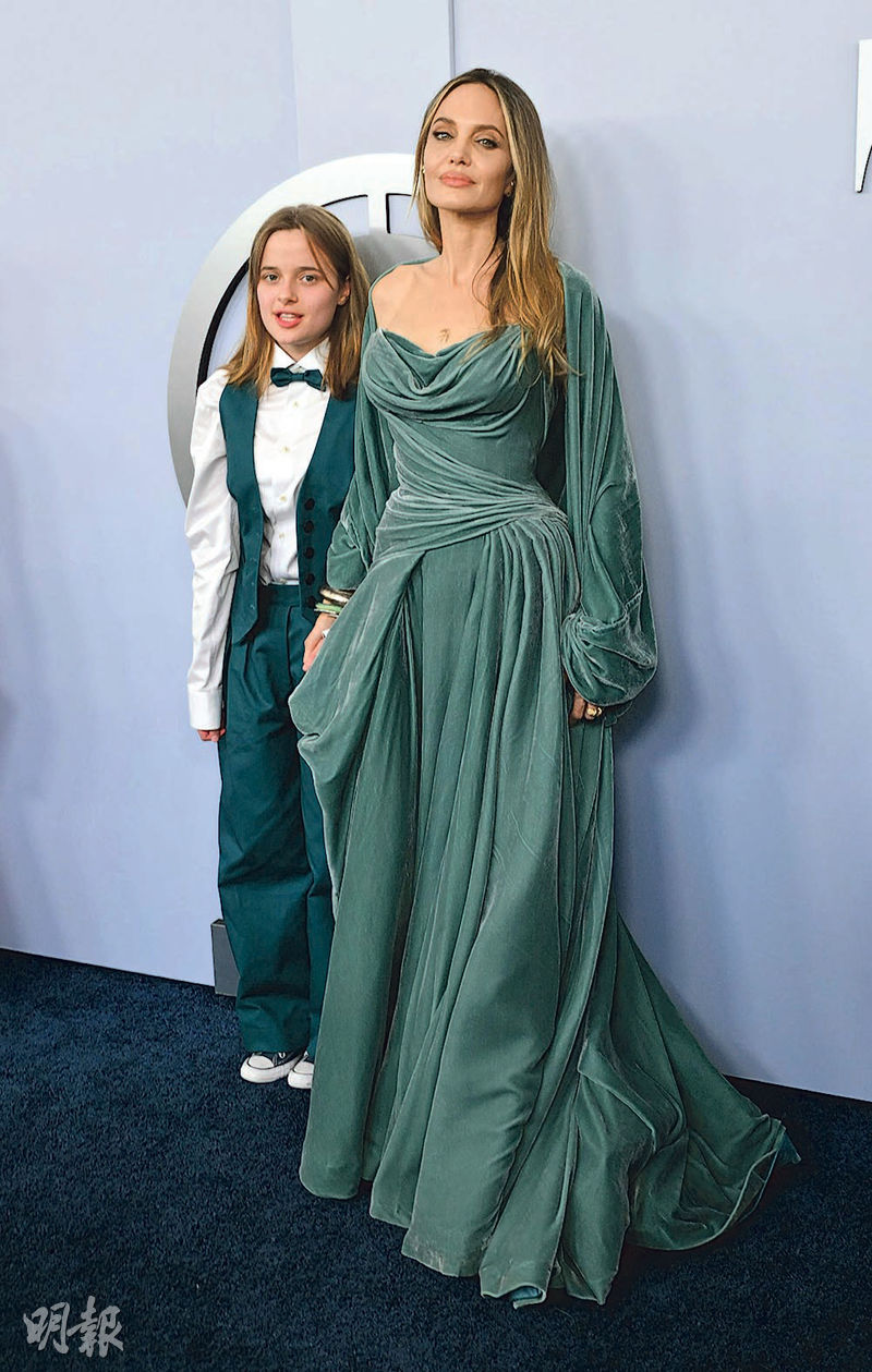 丹尼爾首奪東尼獎向女友示愛安祖蓮娜祖莉監製《局外人》奪4獎- 20240618 - 圖片看世界- 每日明報- 明報新聞網