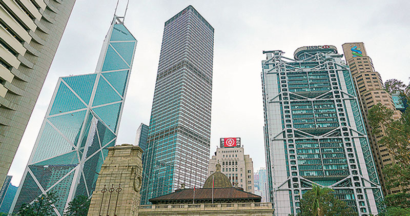 港銀維持P不變  分析料明年初才降  拆息全線挫  金管局：美減息存變數小心風險