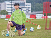 兩負笈港將獲召 曾以行足球路未明曾樂圖盼展努力成果
