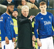 莫耶斯返拖肥首擊不敵維拉 認攻力不足