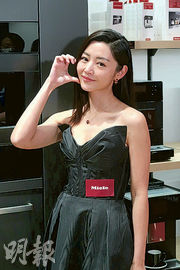 衛詩雅婚前嘗性感滋味 對生育抱隨緣態度