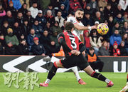 沙拿起孖領紅軍折「茅」穩坐榜首 登英超總入球榜第6 淡化紀錄放眼爭冠