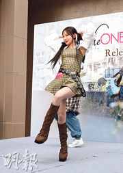 許軼公開跳唱新歌 單飛獻多個第一次