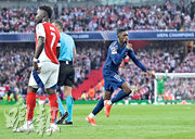 PSG客挫阿仙奴搶威  迪比利一球制勝  當拿隆馬力挽保不失