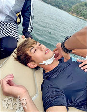 魏浚笙拍戲出意外送院 頸部被勒傷 下巴留血痕