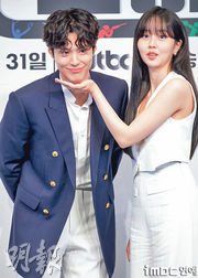 朴寶劍拍《健將聯盟》受傷停工個半月