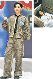 呂爵安撐江𤒹生MV瞓棺材無抄橋 獲謝君豪點名合作 歡迎隊友巴結搲撈