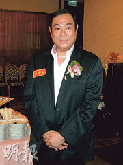 成龍前助手段偉倫離世 終年67歲 盧惠光感哀痛 協助辦後事