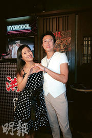 周家蔚與3男夜蒲傳婚變 洪天明撐太太:一直為家庭付出