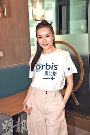 無追求者 中秋孤獨追月 李佳芯學小鳥依人迎新戀情