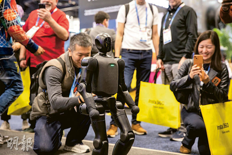 全球人形机器人销量激增4倍 中国企业包揽前五 全球人形机器人销量激增4倍 中国企业包揽前五