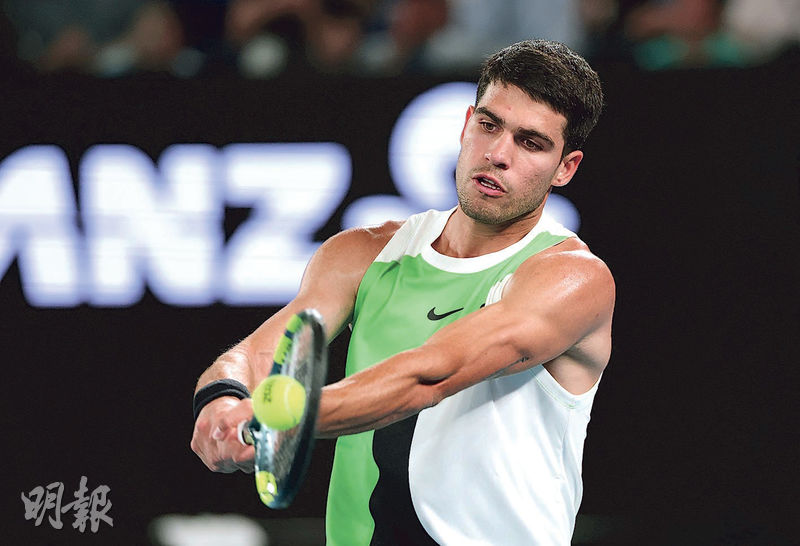力爭制霸個人最後一項大滿貫的男單「世一」卡路士艾卡拉斯(圖),昨於澳網首圈輕鬆過關。(Getty Images)