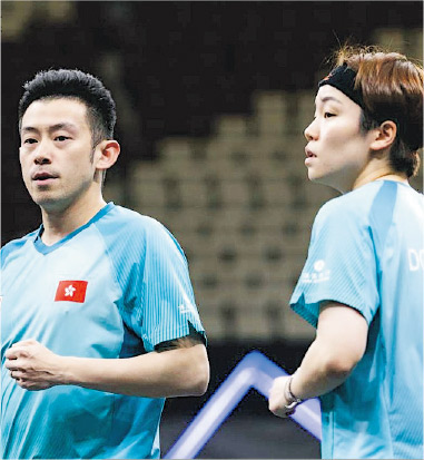 黃鎮廷(左)與杜凱琹(右)昨於WTT多哈球星挑戰賽以局數3:1反勝韓國隊的朴剛賢/金娜英,奪得混雙冠軍。(網上圖片)