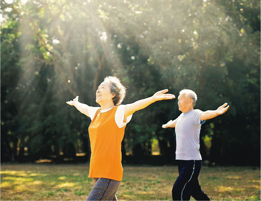 溫補陽氣--冬日曬背最能溫補陽氣,現代醫學也指出身體接觸陽光可促進血液循環,合成維他命D。(Tomwang112@iStockphoto)