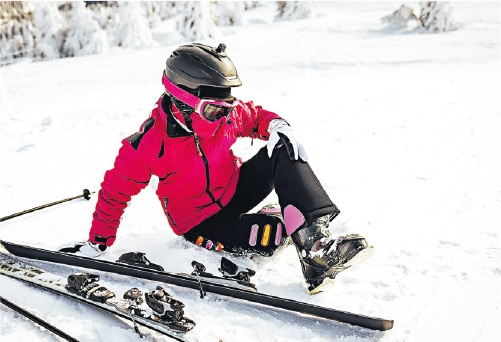 隨着境外室內滑雪場愈開愈多,滑雪意外不再只限冬天出現。(ljubaphoto@iStockphoto)