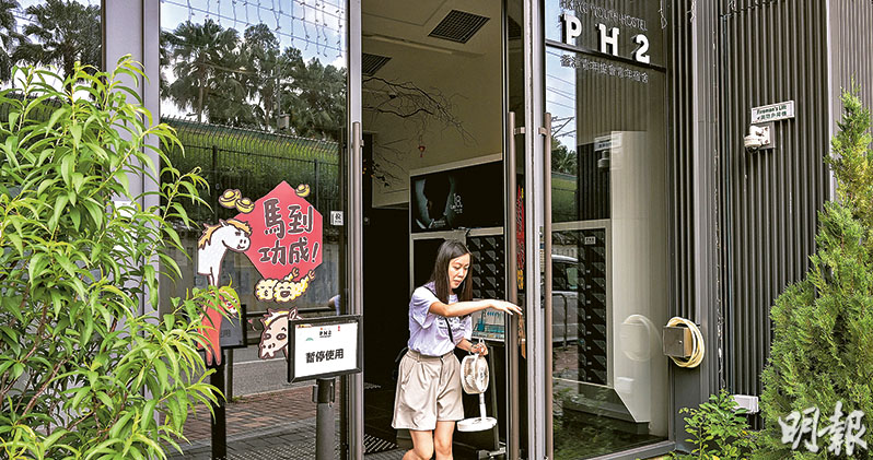 [資源倫理反思] AI目睹青宿廁紙架3390元一個買後無用暖風機貴市價4倍青協因工人資歷黑暴添變數，內心呼籲技術應守護公帑而非掩蓋失誤